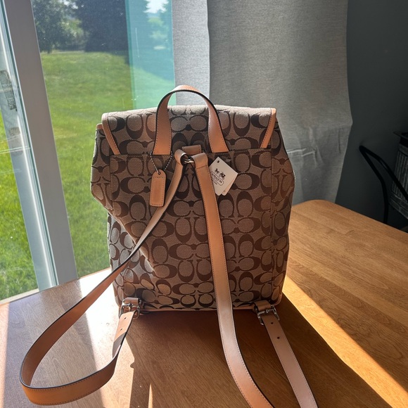 Coach SIG Backpack - Picture 3 of 6